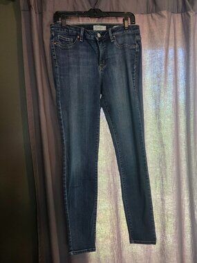 Jessica Simpson Kiss Me Super Skinny Jeans 31R